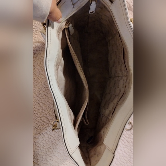 Michael Kors purse - Picture 3 of 5